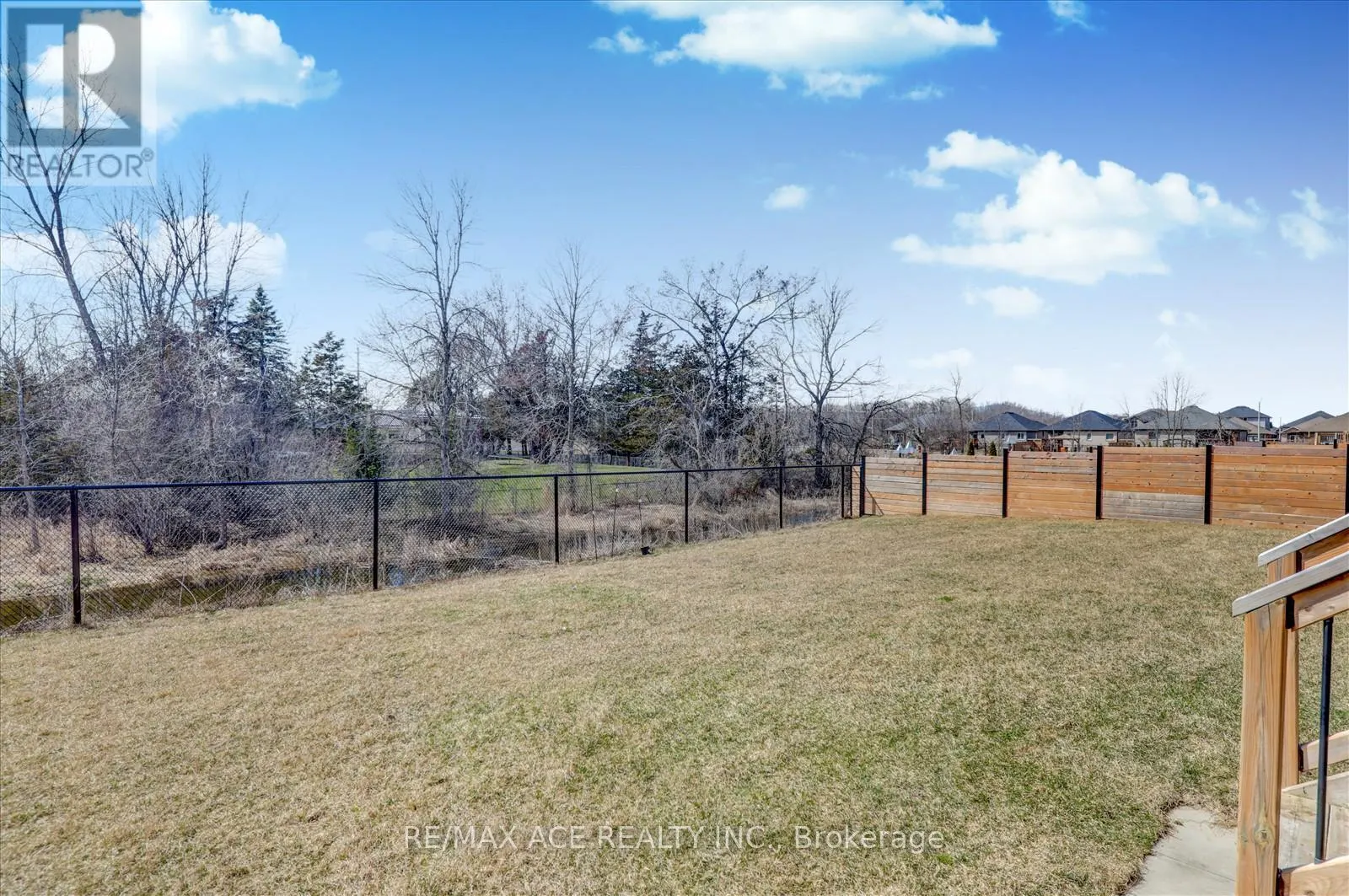 49 COVINGTON CRESCENT