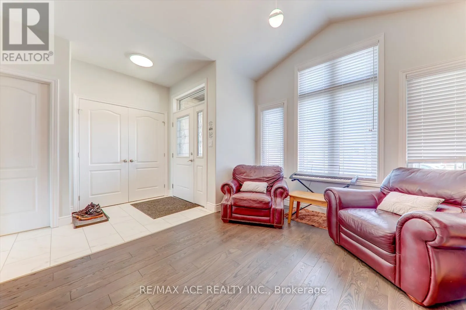 49 COVINGTON CRESCENT