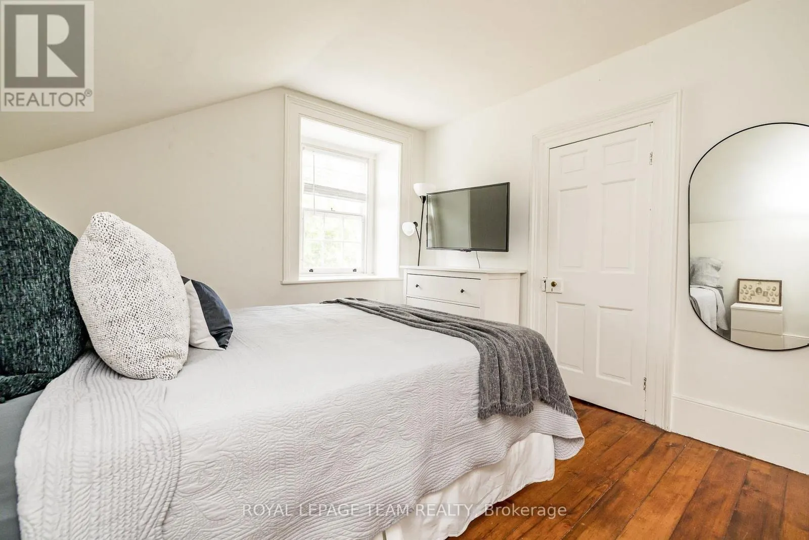492 RIVER ROAD