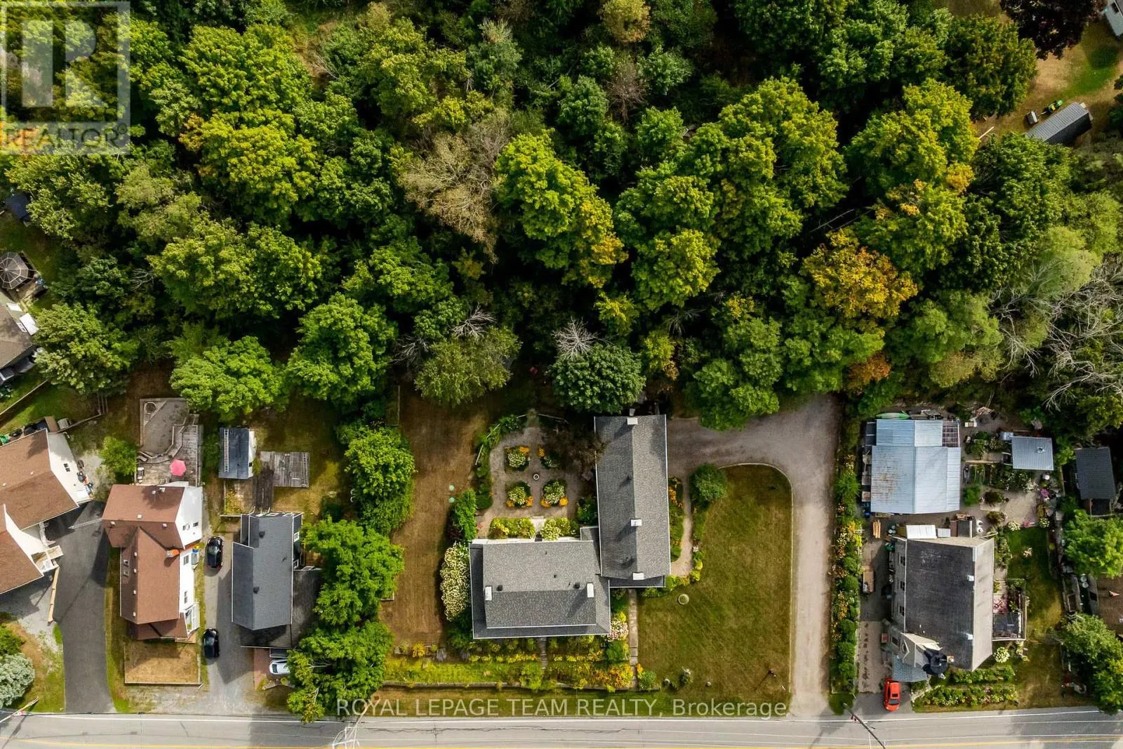 492 RIVER ROAD