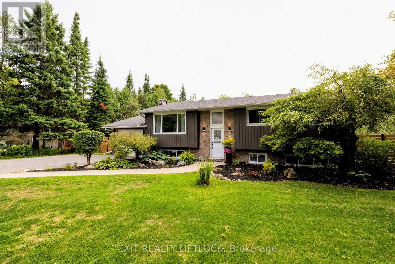 47 EMILY MANOR DRIVE