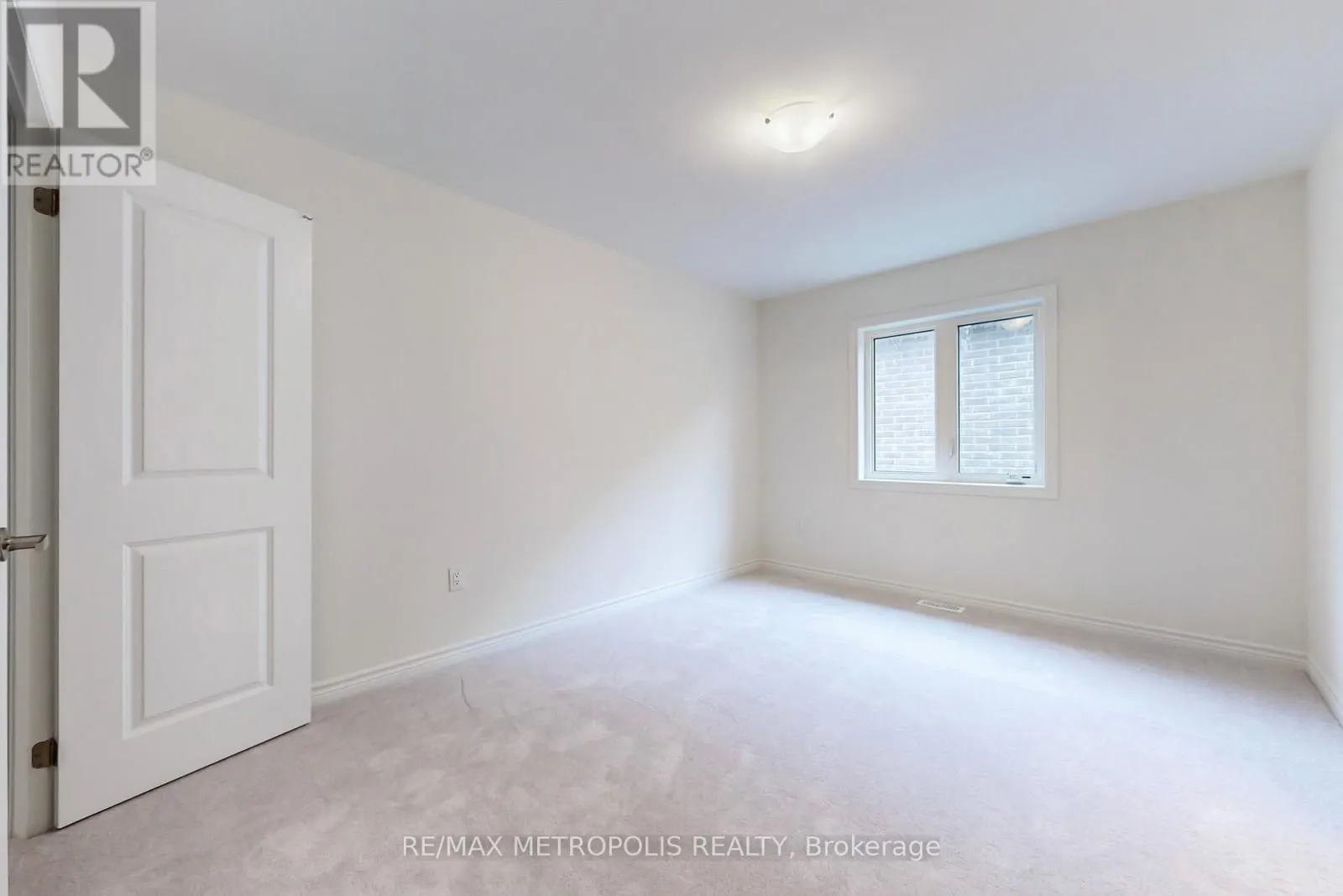 285 FLAVELLE WAY