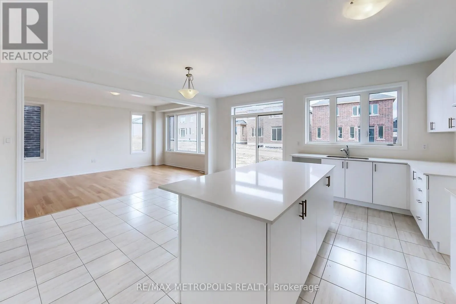 285 FLAVELLE WAY