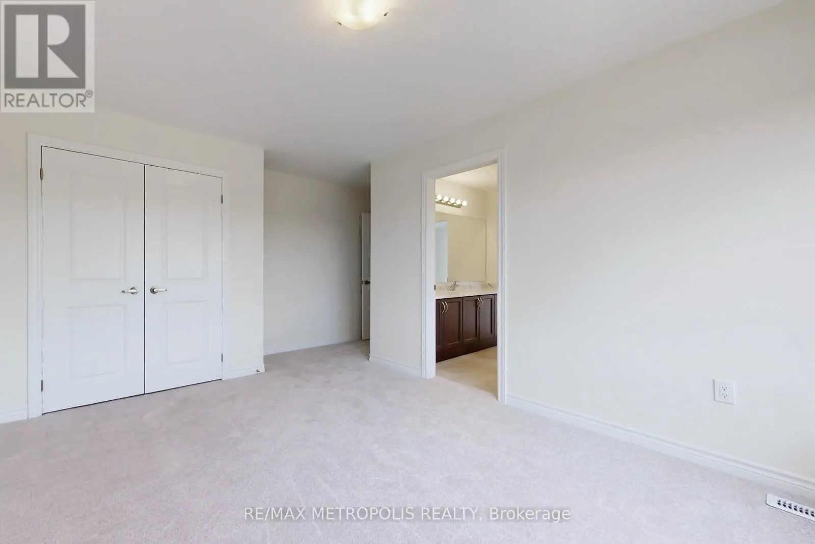 285 FLAVELLE WAY