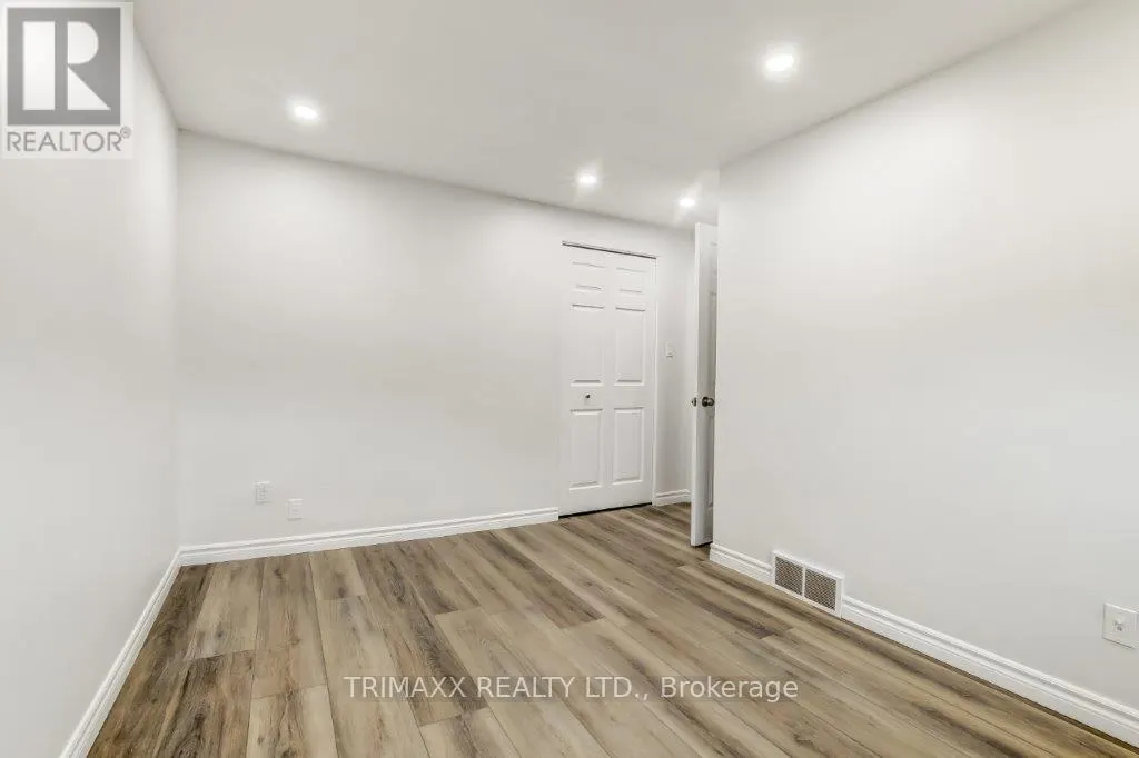 5 ALDERSBROOK CRESCENT