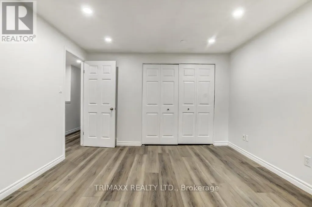 5 ALDERSBROOK CRESCENT