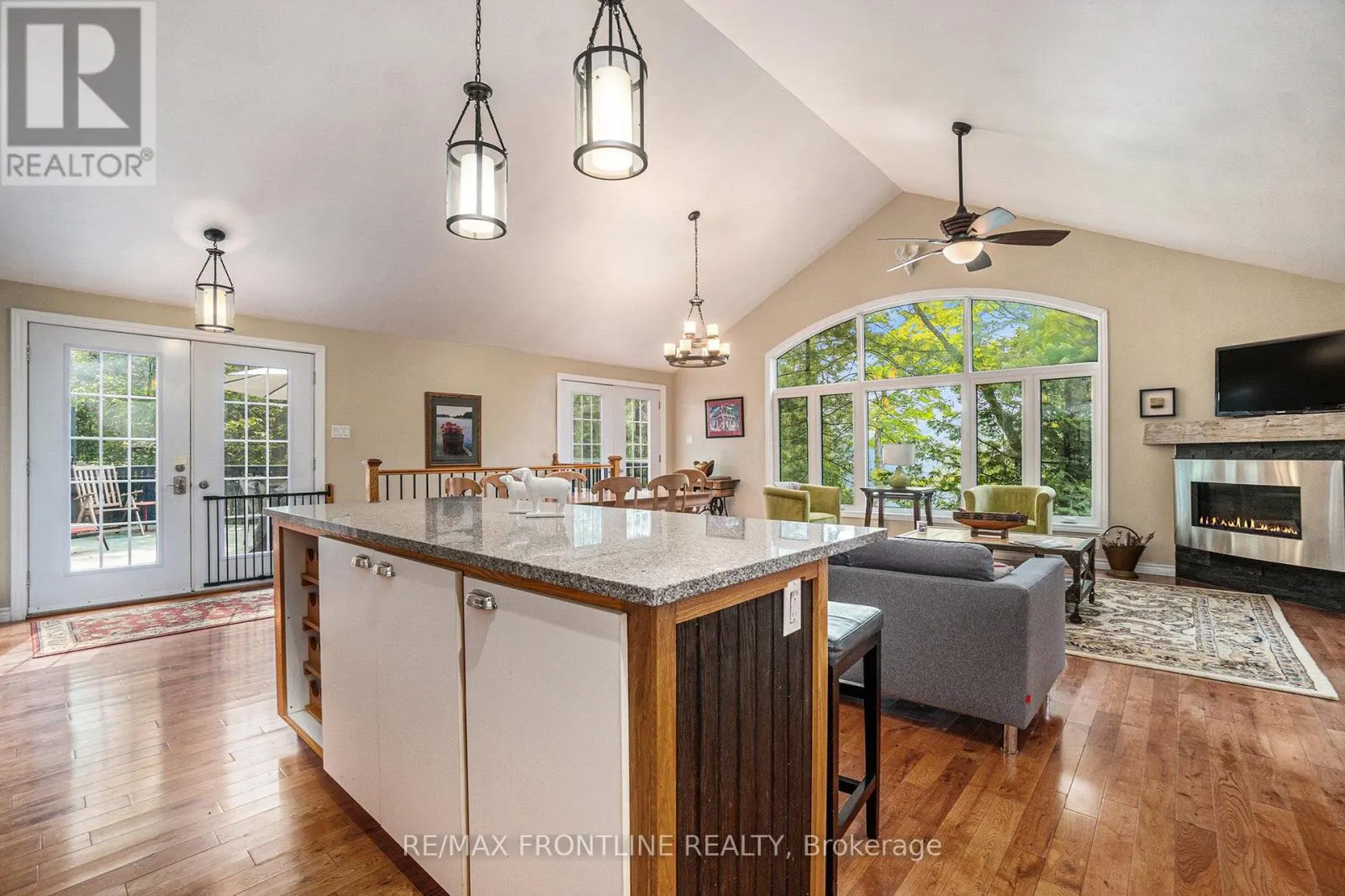 1020 CARSON TRAIL ROAD