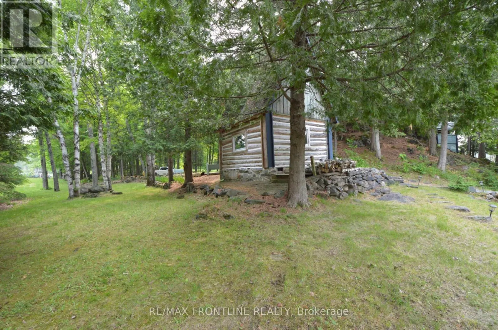 1020 CARSON TRAIL ROAD