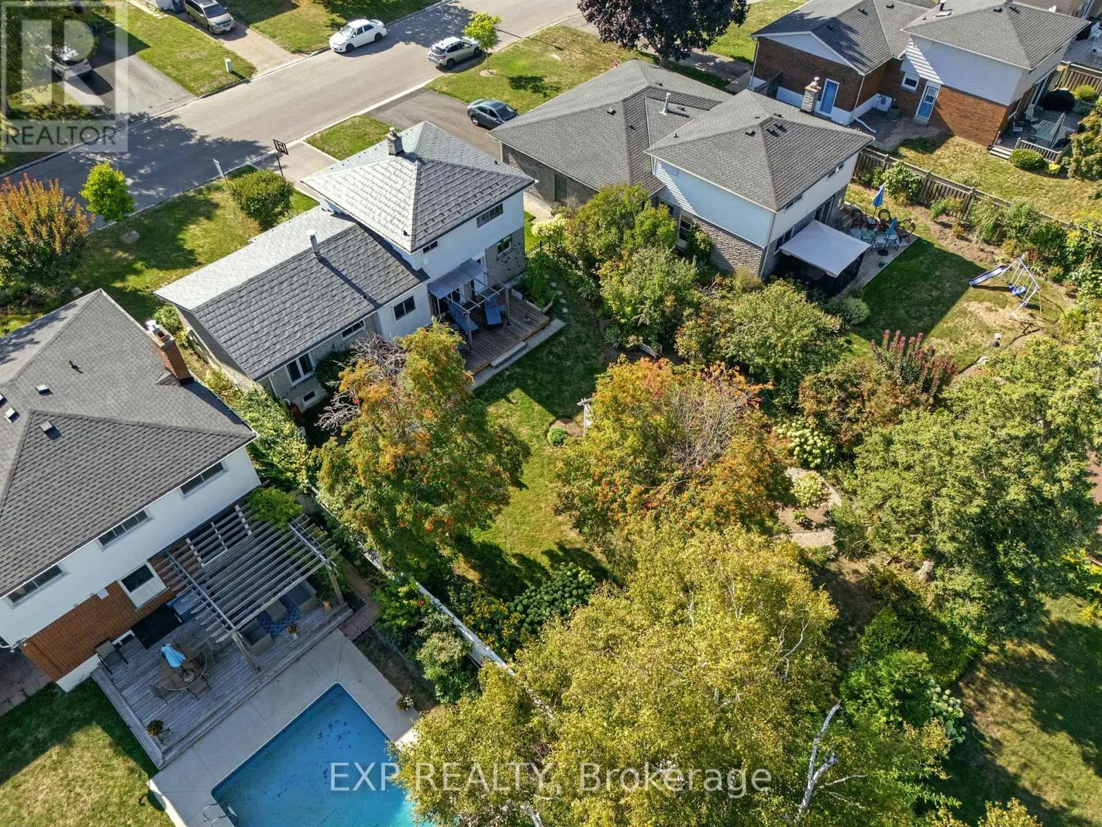 52 BAYVIEW CRESCENT