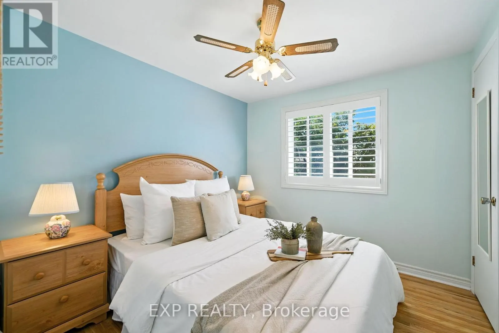 52 BAYVIEW CRESCENT