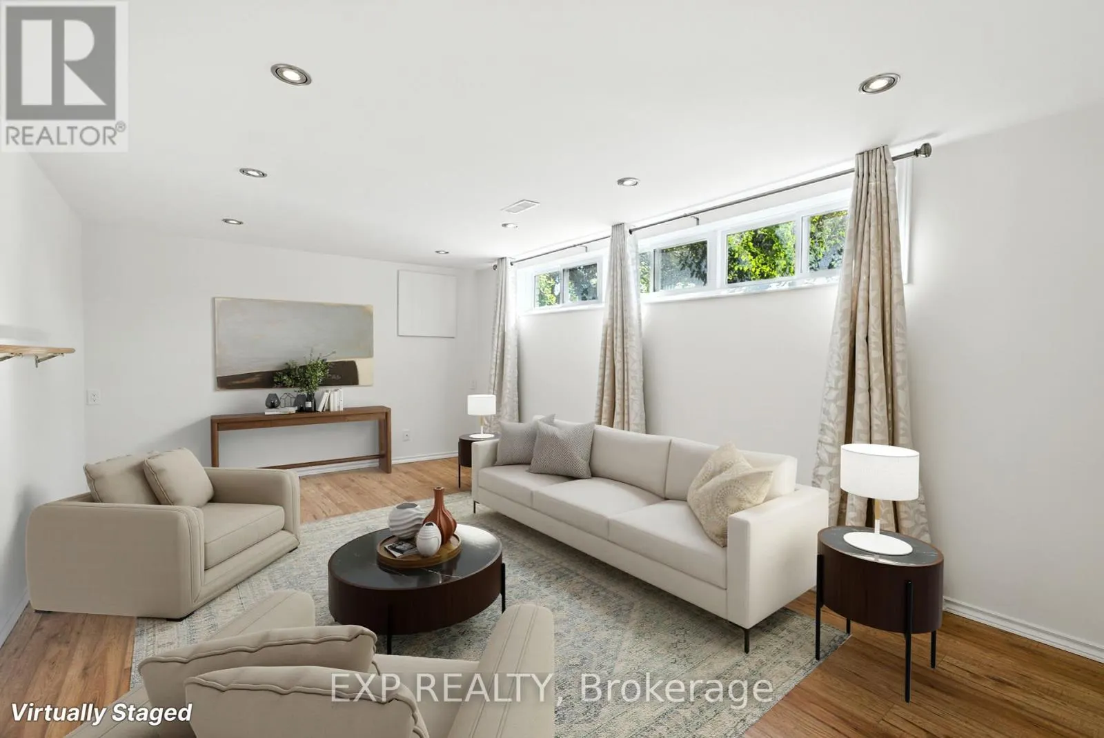 52 BAYVIEW CRESCENT
