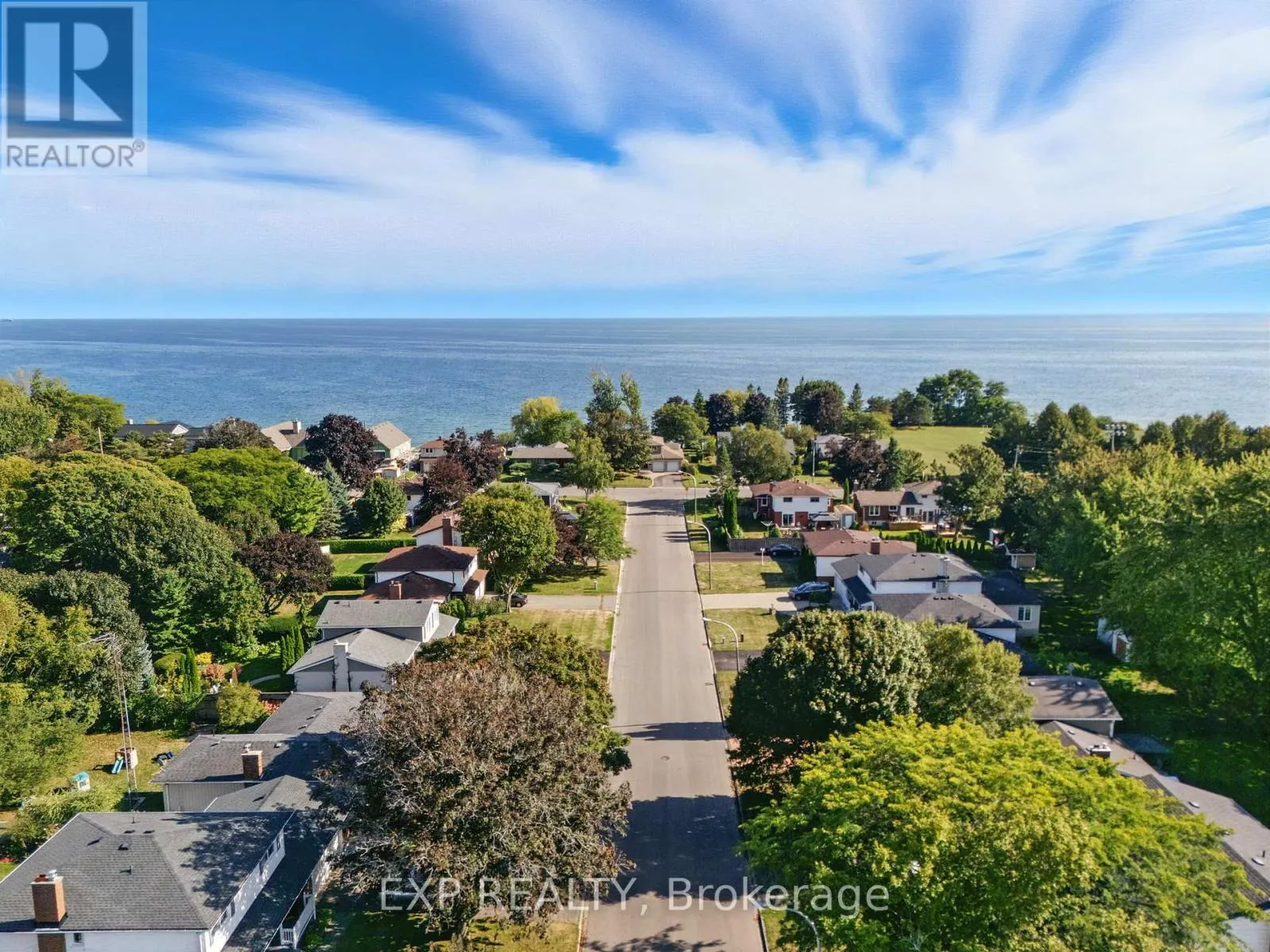 52 BAYVIEW CRESCENT