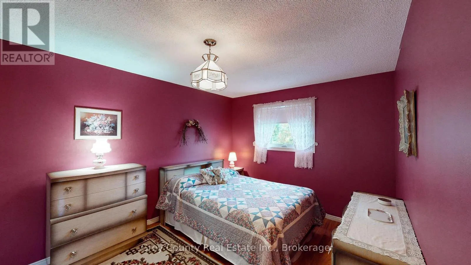 63 GRAYVIEW DRIVE