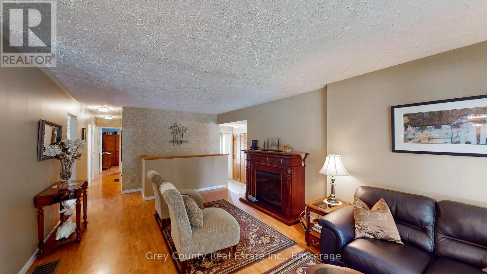 63 GRAYVIEW DRIVE