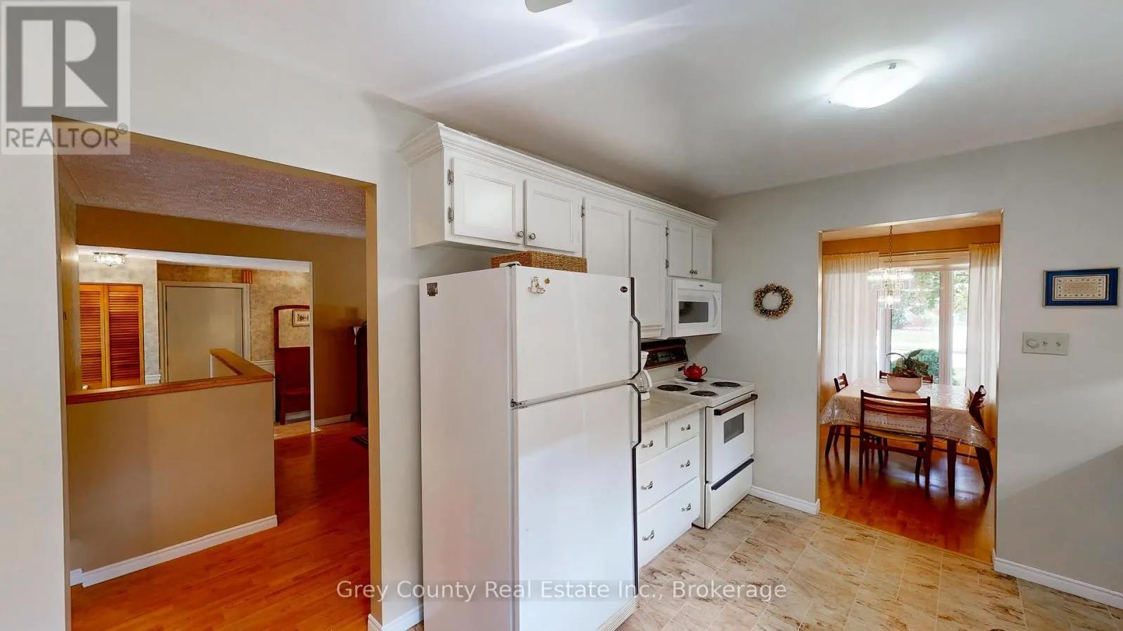 63 GRAYVIEW DRIVE