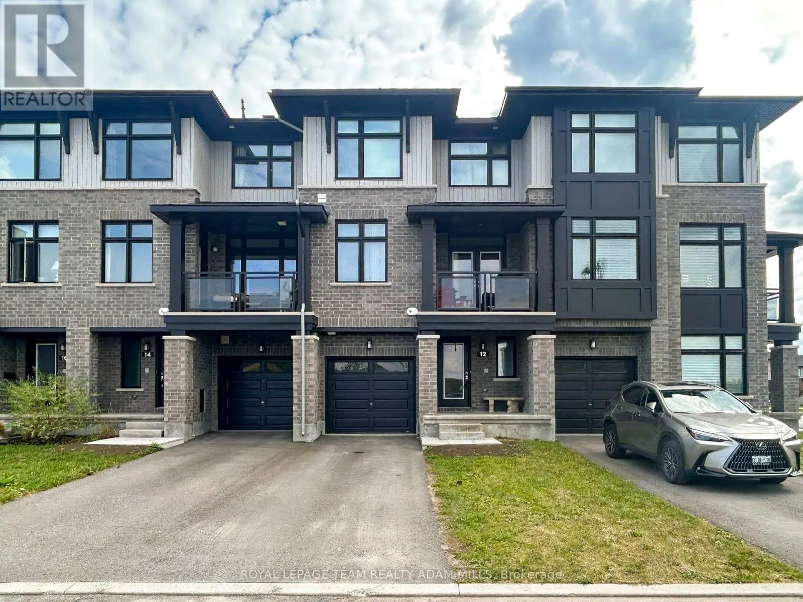 12 VERGLAS LANE