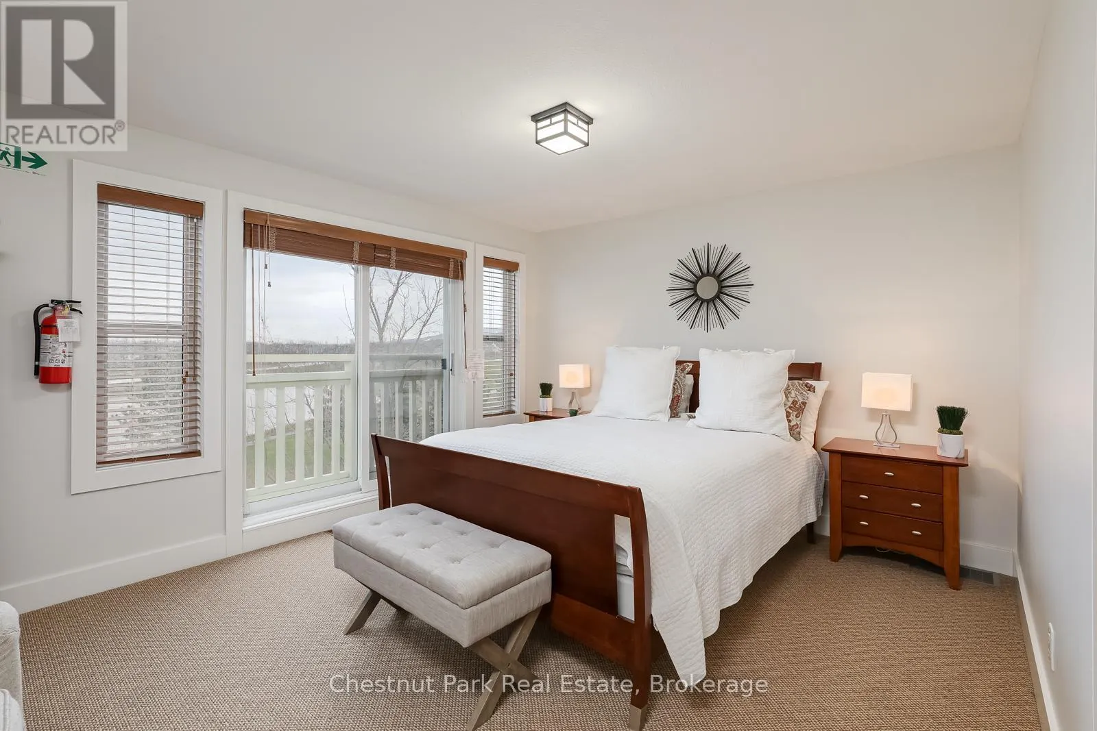 225 - 125 FAIRWAY COURT, #225