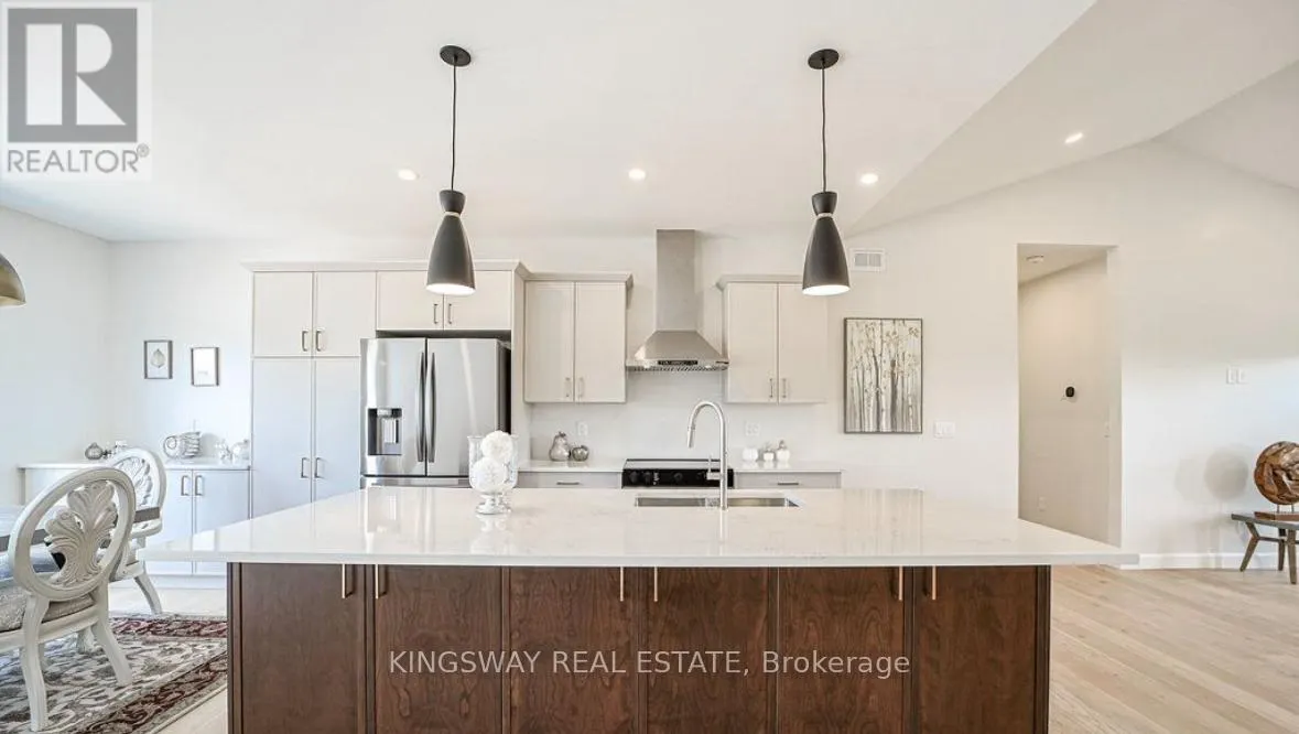 242 PERCY BOOM ROAD E