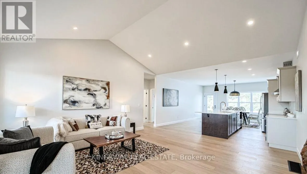 242 PERCY BOOM ROAD E
