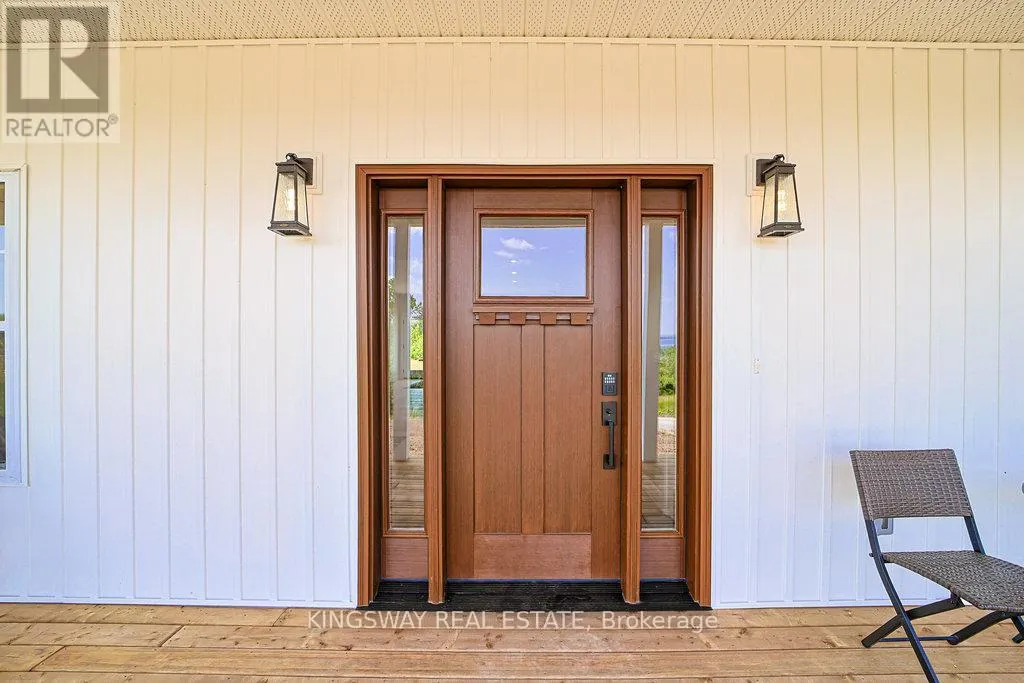 242 PERCY BOOM ROAD E
