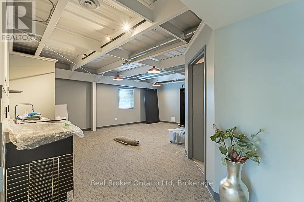 1 - 1525 16TH STREET E, #1