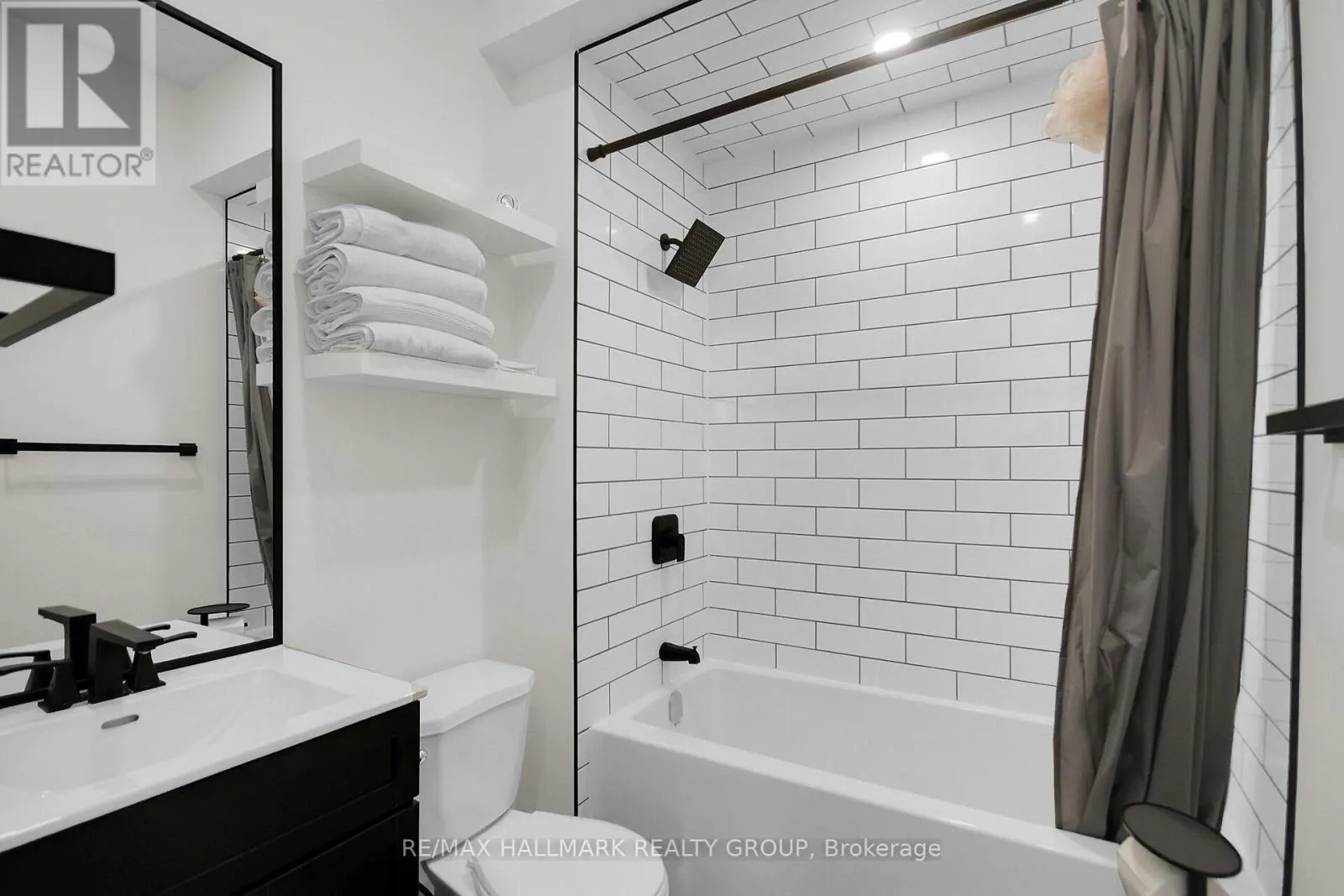 2ND FLOOR - 128 PRESCOTT STREET