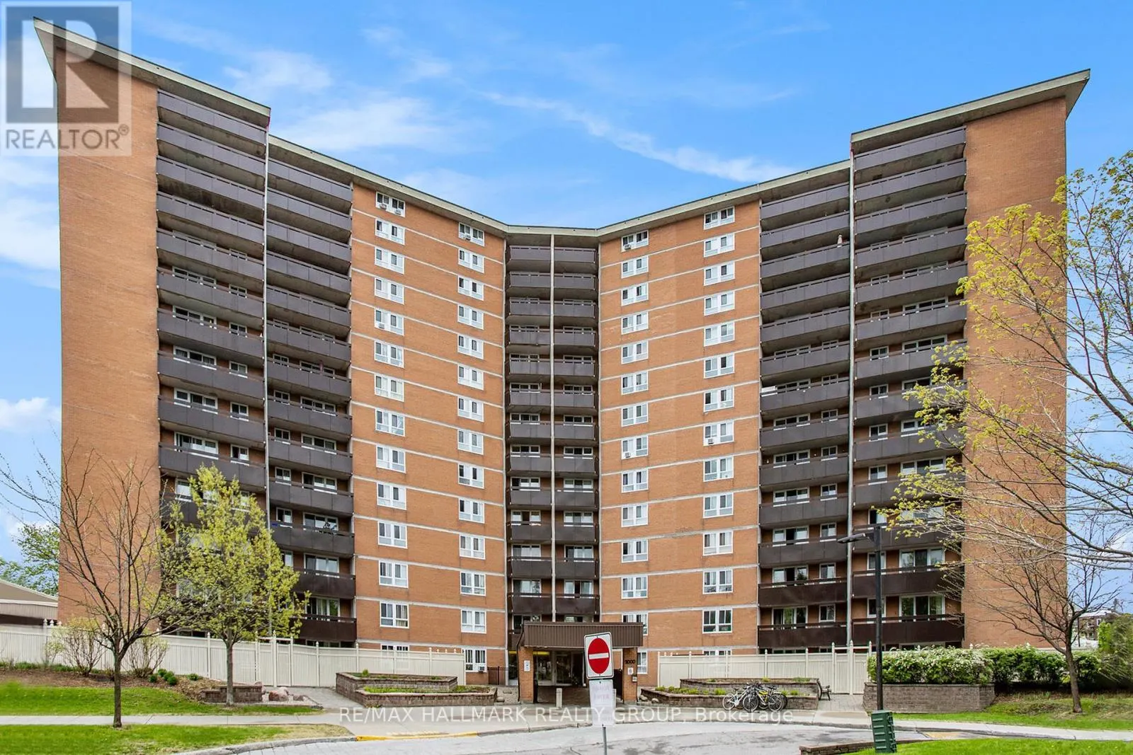 1508 - 2000 JASMINE CRESCENT