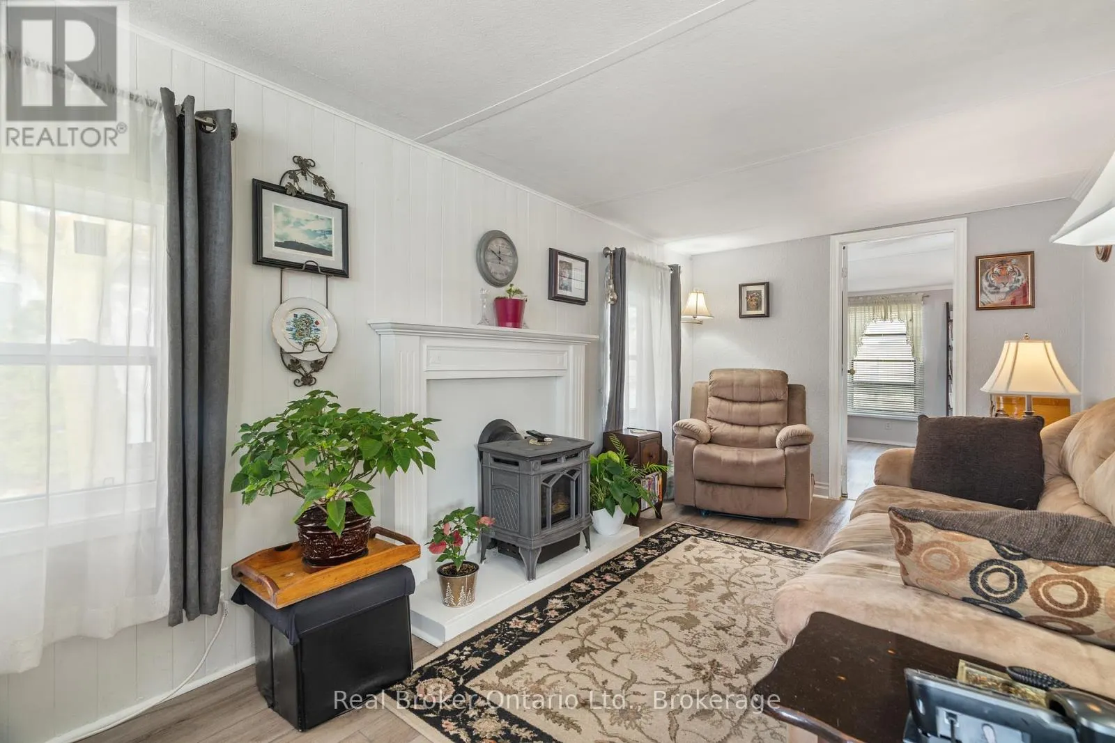 524 POPLAR PLACE