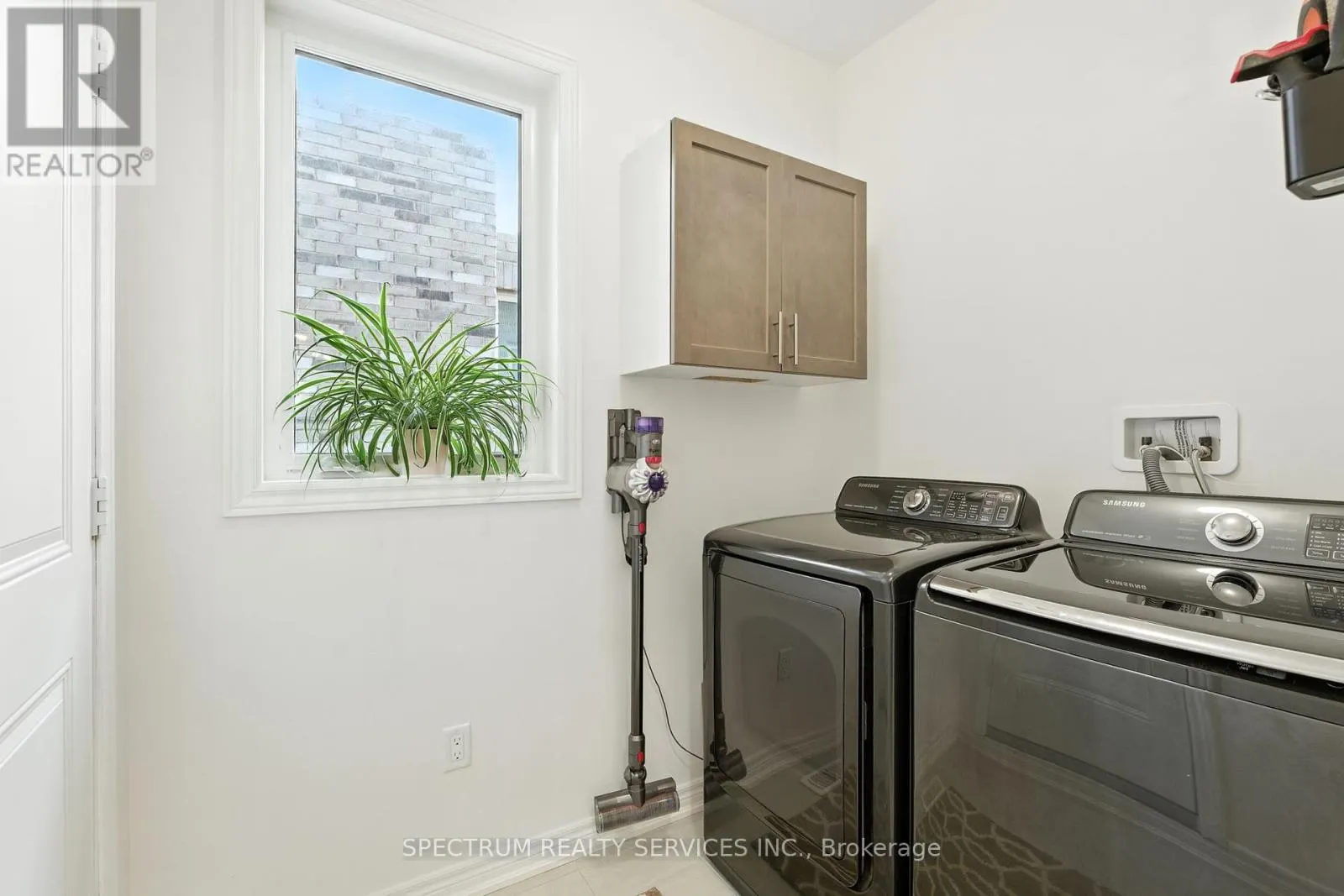 154 WHITTINGTON DRIVE