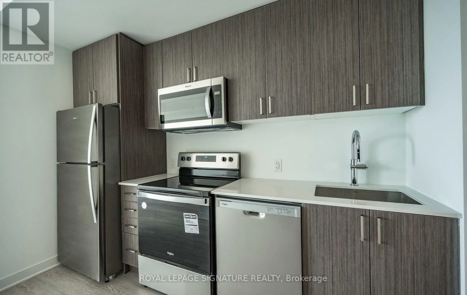 1419 - 2782 BARTON STREET E