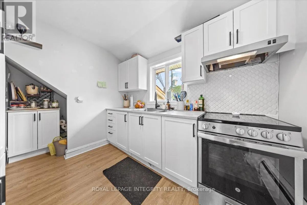 301 ZEPHYR AVENUE
