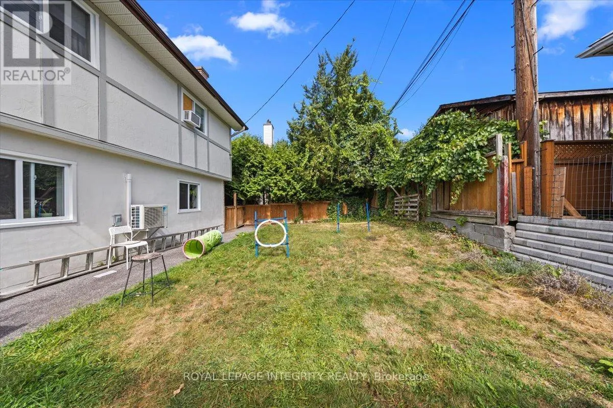 301 ZEPHYR AVENUE