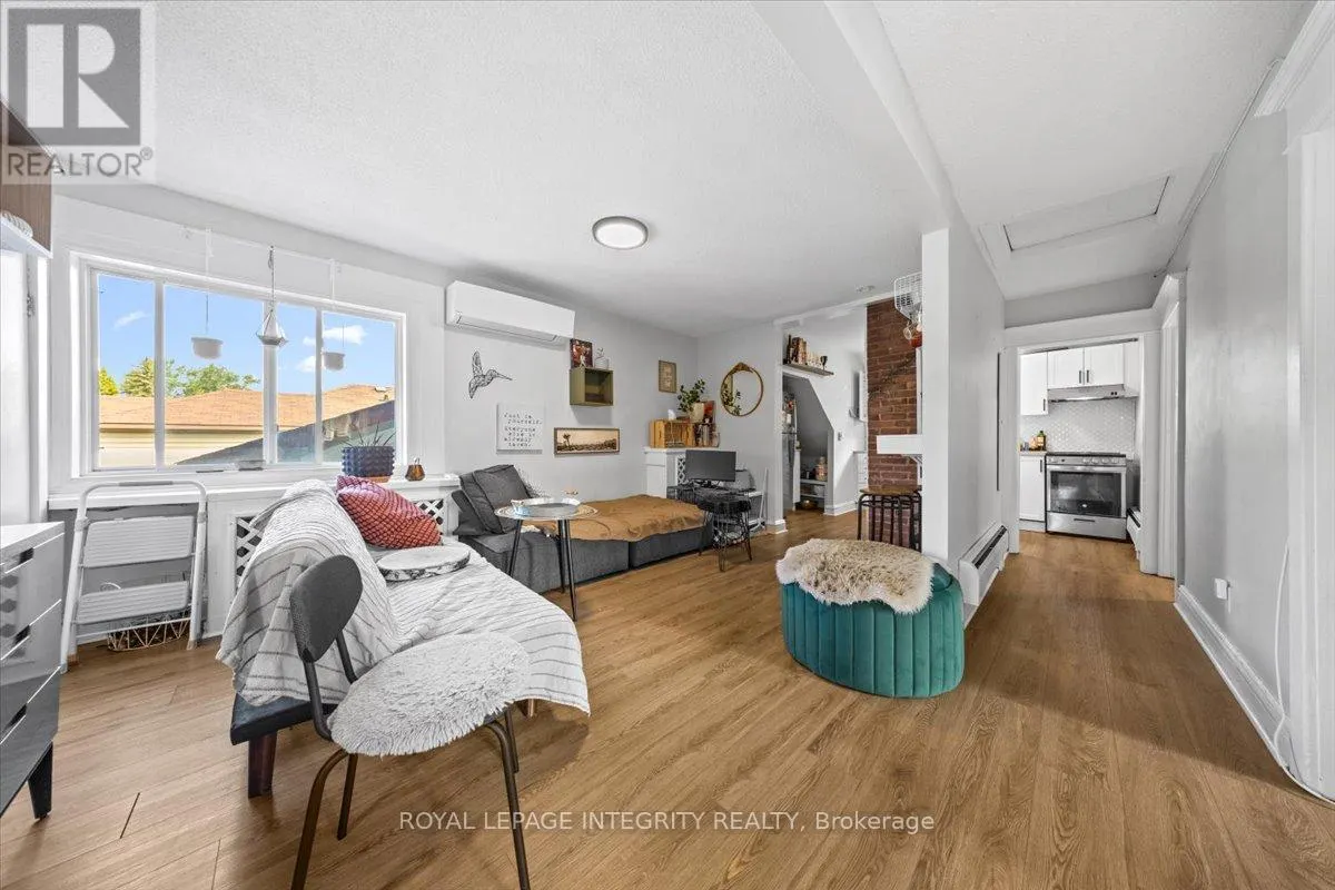 301 ZEPHYR AVENUE