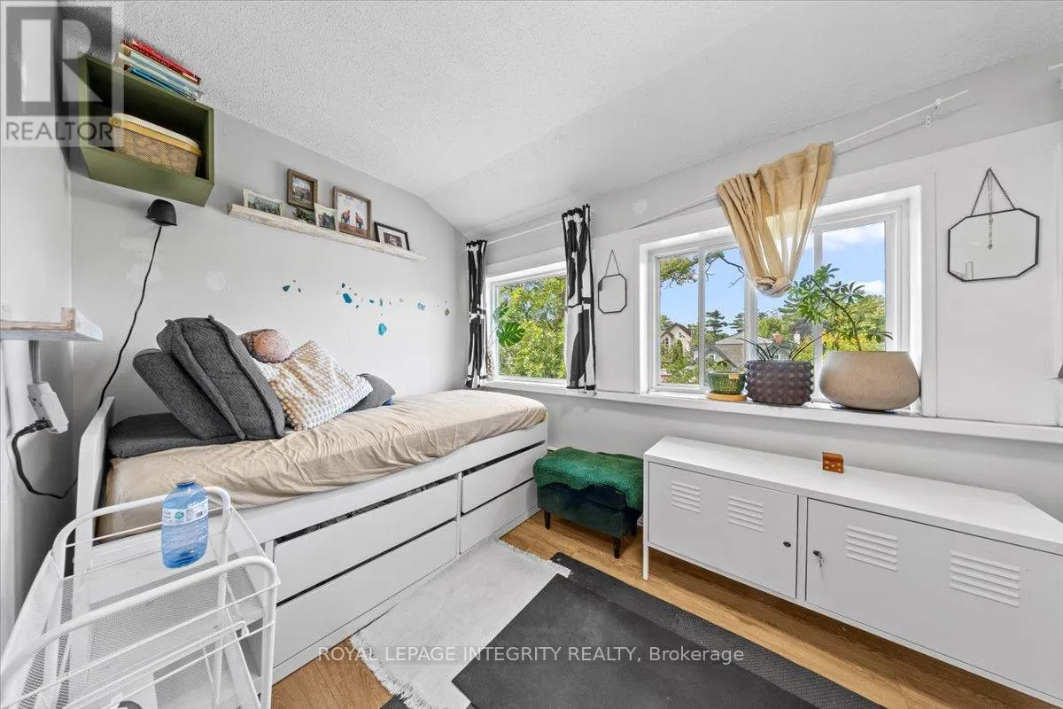 301 ZEPHYR AVENUE