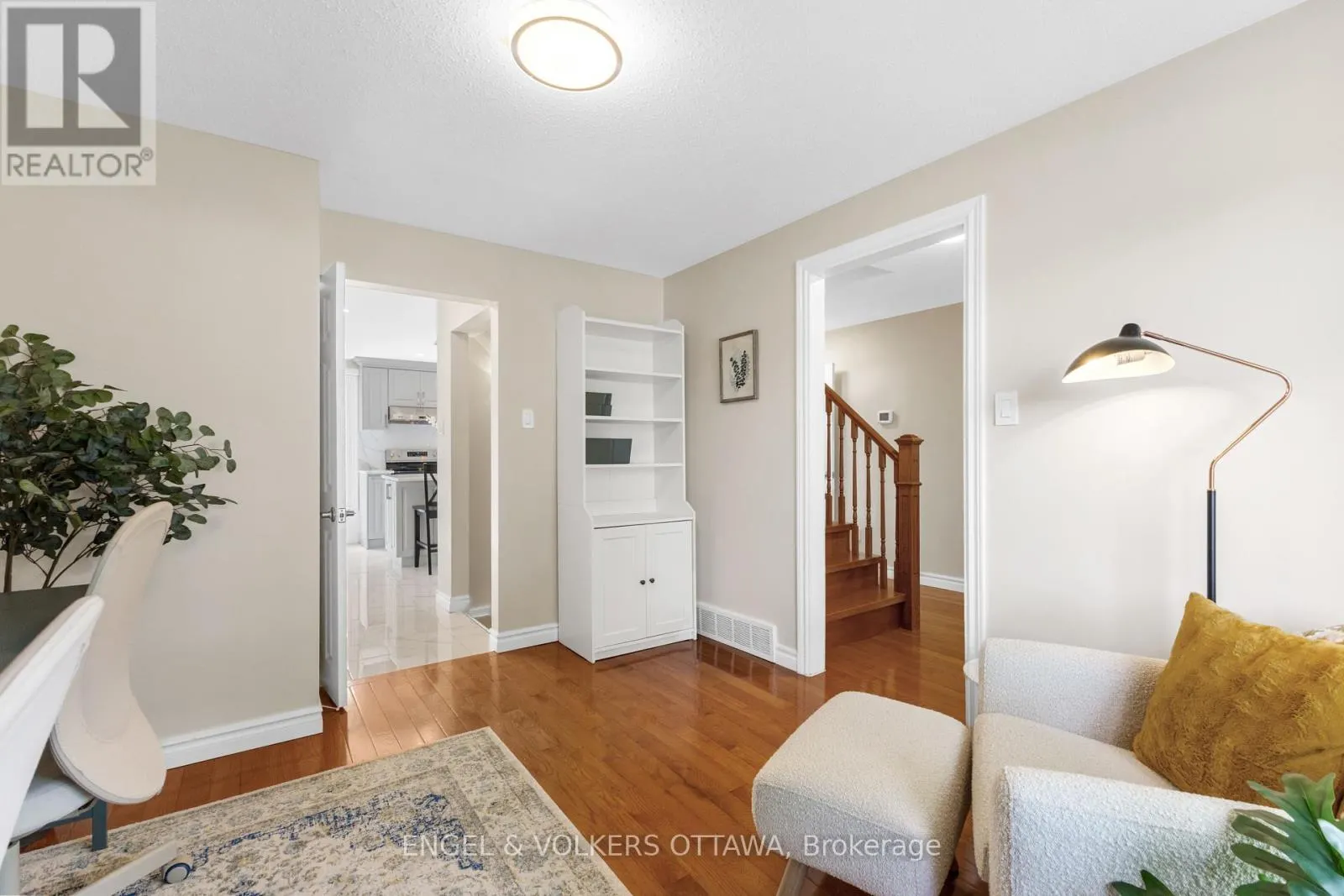 97 QUEENSLINE DRIVE