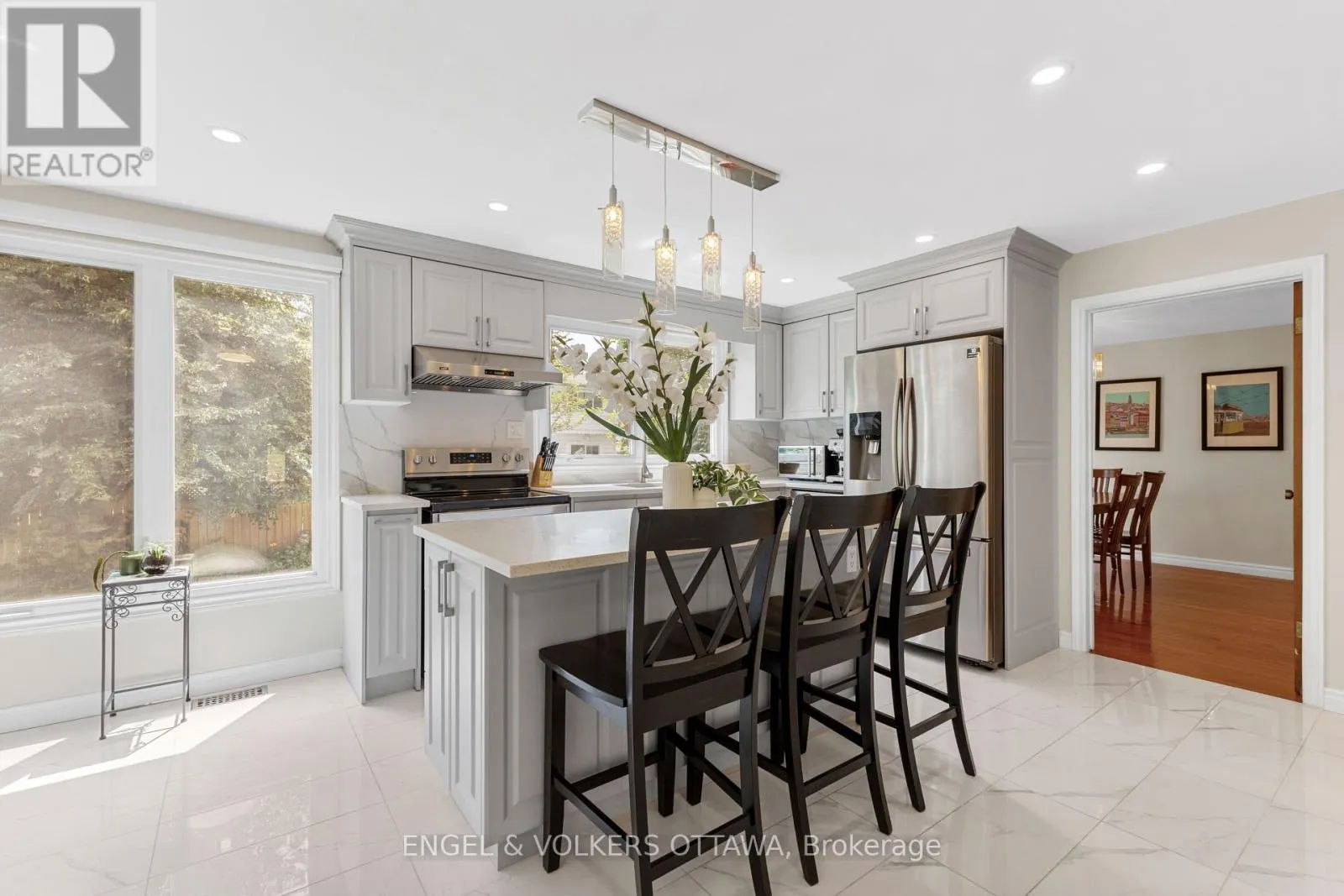 97 QUEENSLINE DRIVE