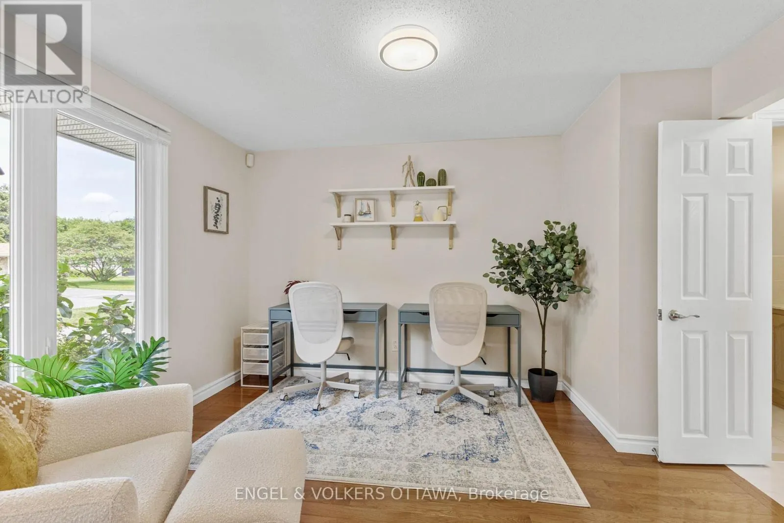 97 QUEENSLINE DRIVE