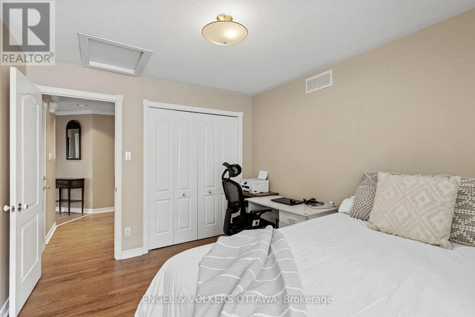 27 MAYFORD AVENUE
