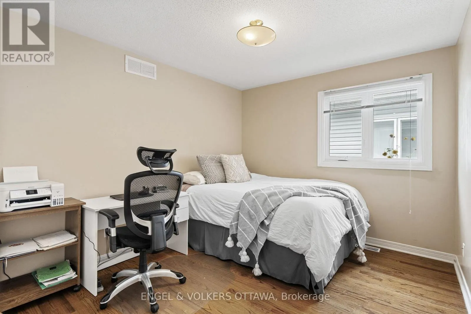 27 MAYFORD AVENUE