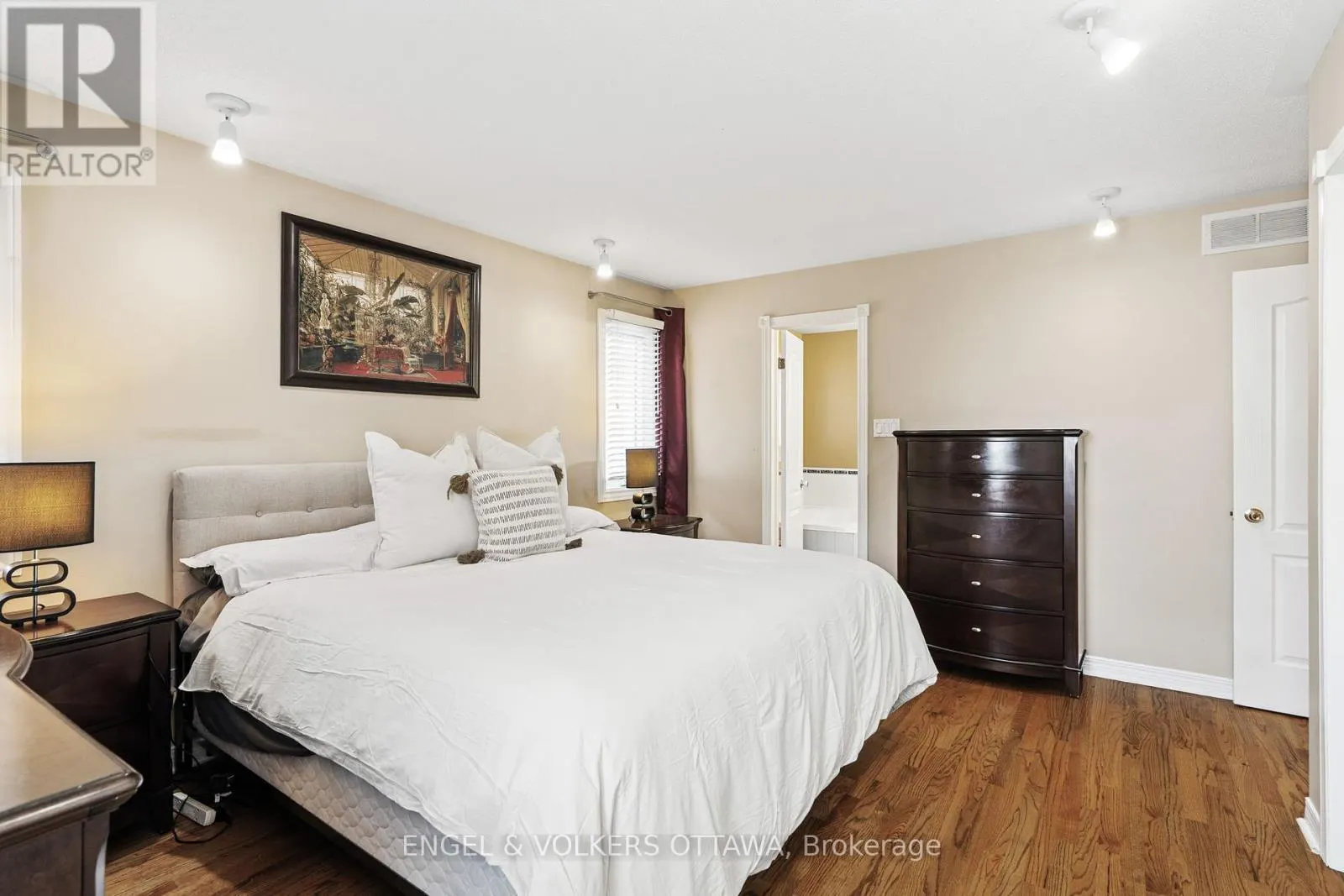 27 MAYFORD AVENUE