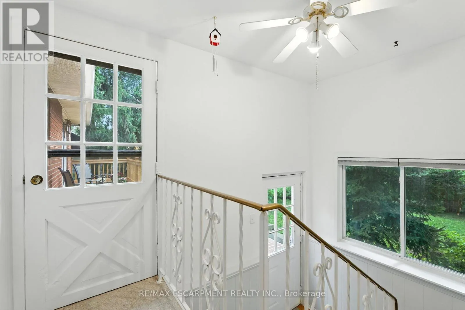 279 MAIN STREET N