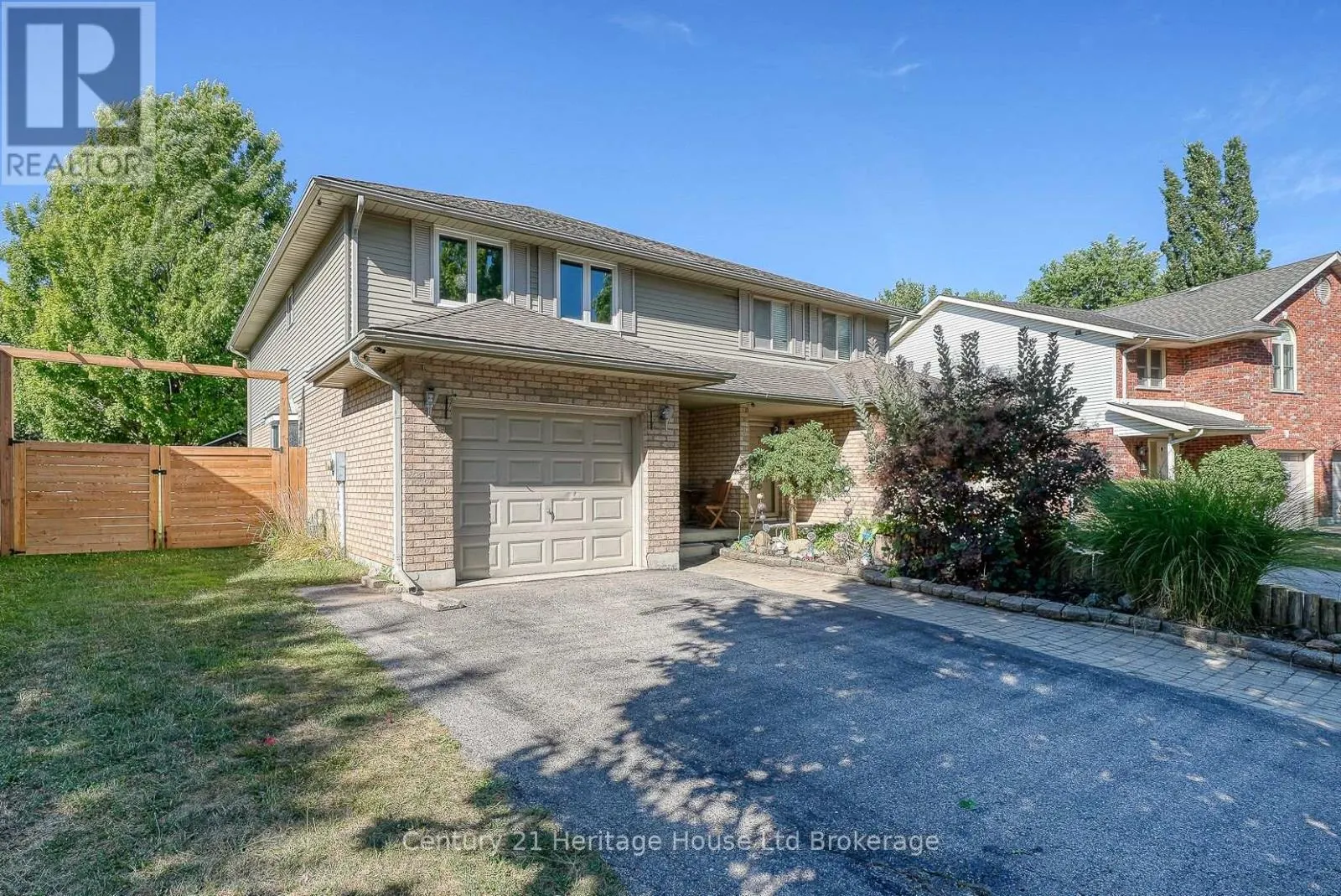5 MOHICAN DRIVE