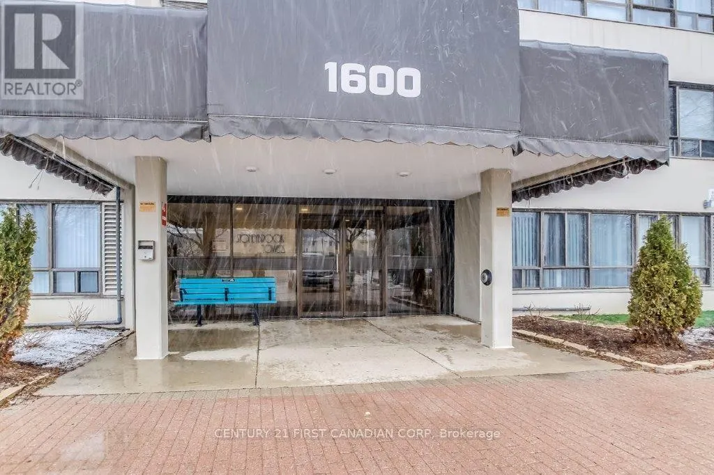 909 - 1600 ADELAIDE STREET N, #909