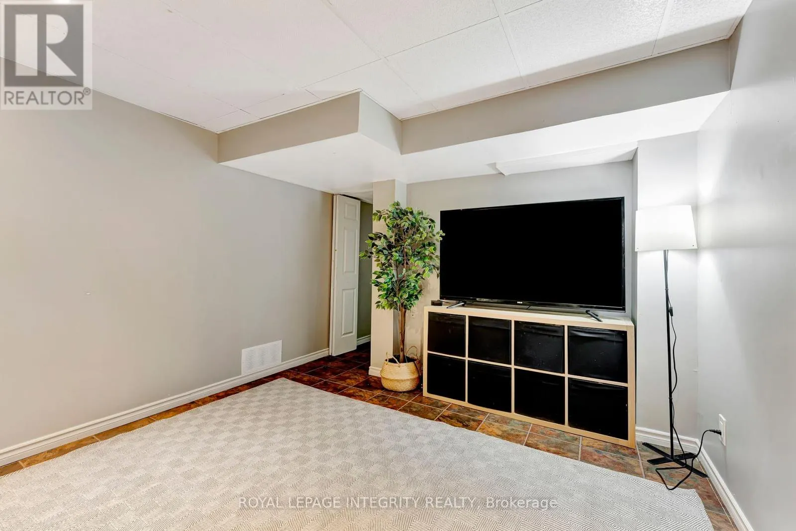66 TARQUIN CRESCENT