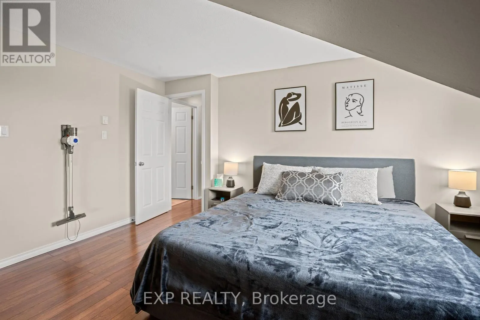 77B - 754 ST. ANDRE DRIVE