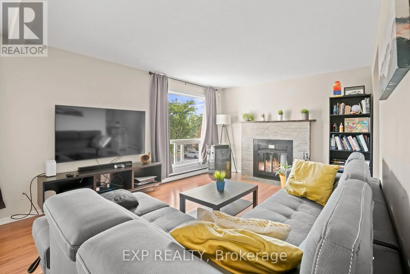 77B - 754 ST. ANDRE DRIVE