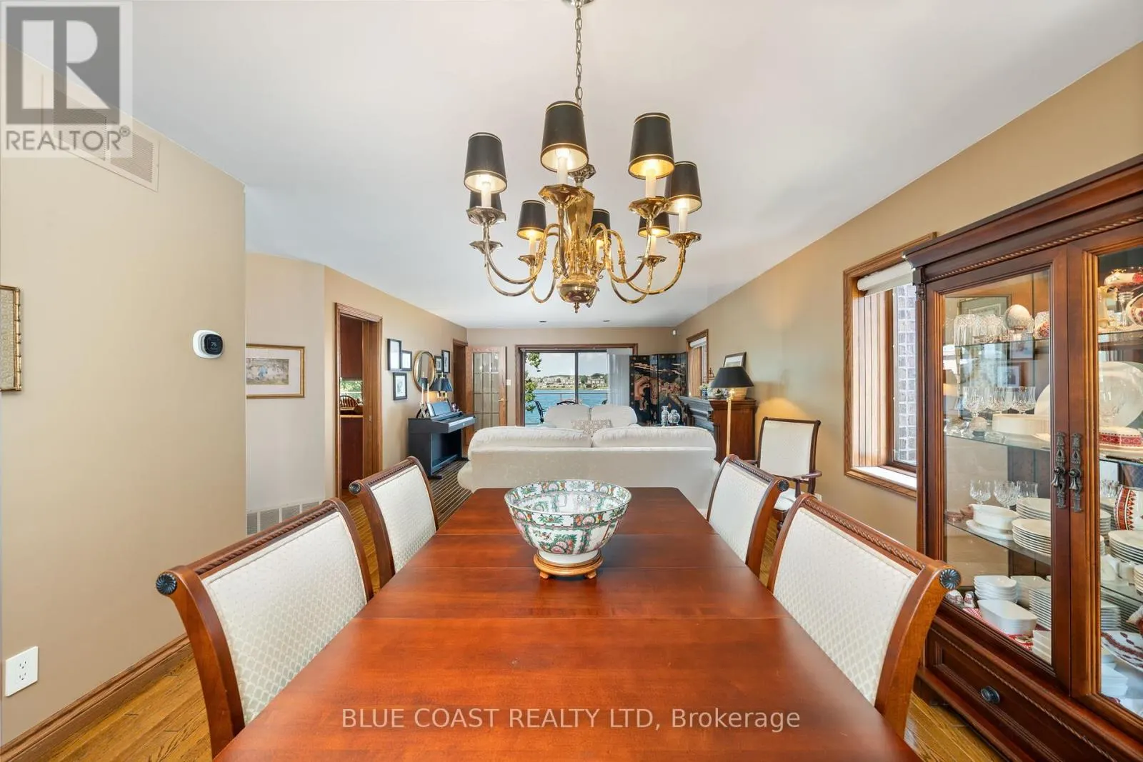 1031 ST CLAIR PARKWAY