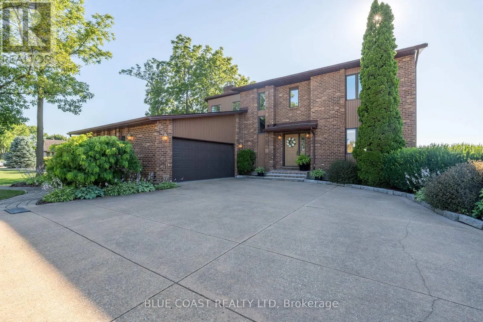 1031 ST CLAIR PARKWAY
