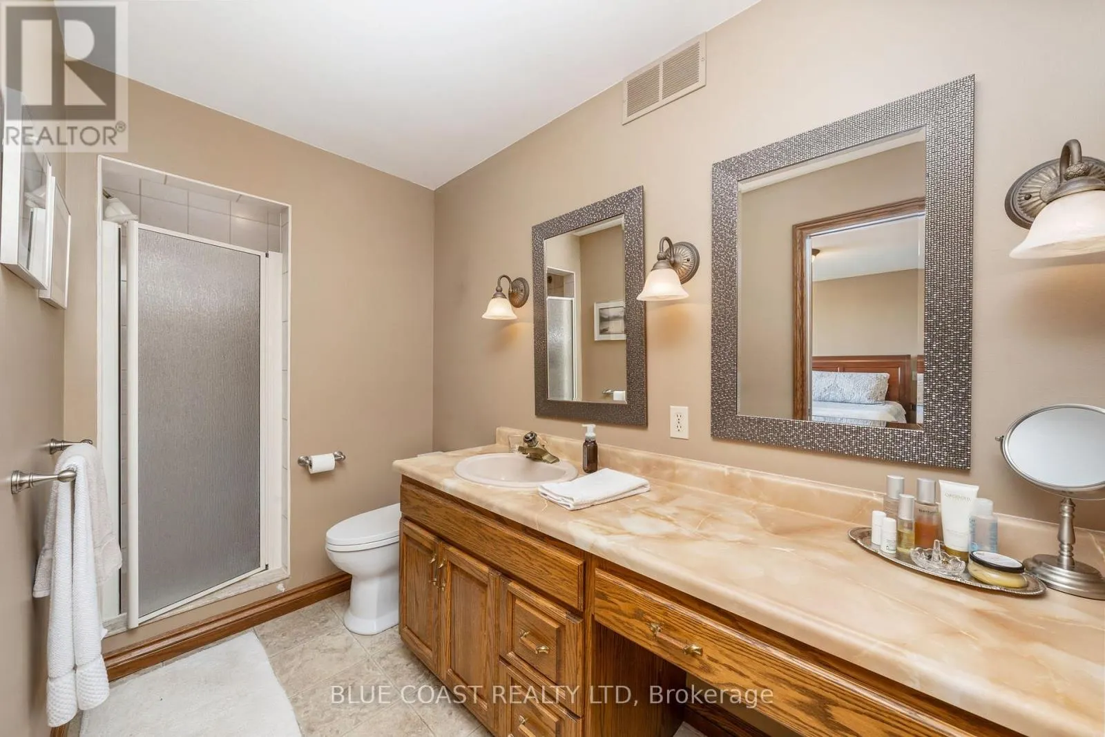 1031 ST CLAIR PARKWAY