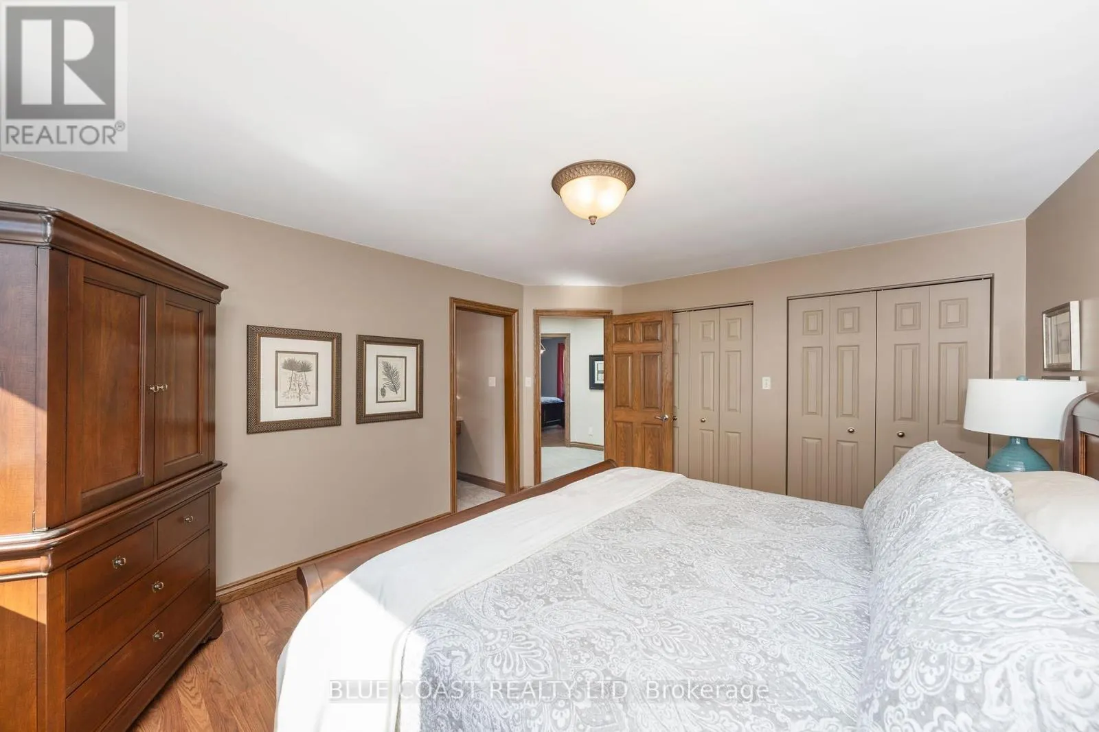 1031 ST CLAIR PARKWAY